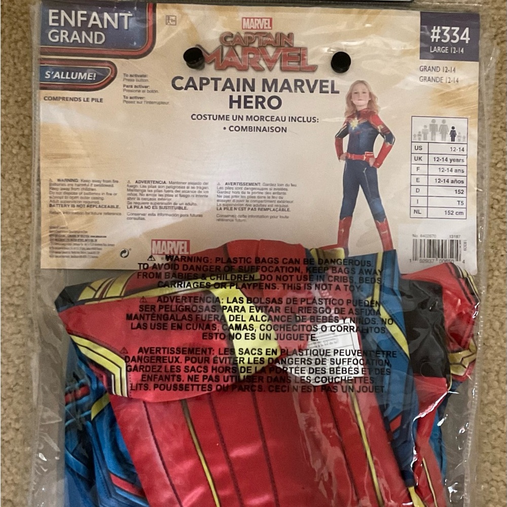 Captain Marvel Hero ~ Costume Halloween ~ 12/14 Role Play with Light Up Star! - Picture 10 of 16